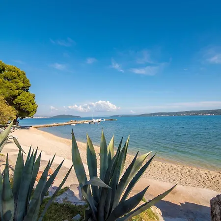 Comfortable Kastel Stafilic With Balcony - Two Bedroom With Balcony And Sea View Apartment