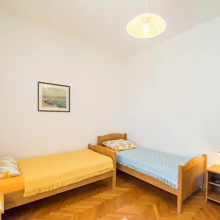 Comfortable Kastel Stafilic With Balcony - Two Bedroom With Balcony And Sea View Apartment *