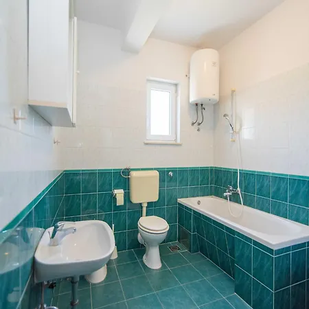 Comfortable Kastel Stafilic With Balcony - Two Bedroom With Balcony And Sea View